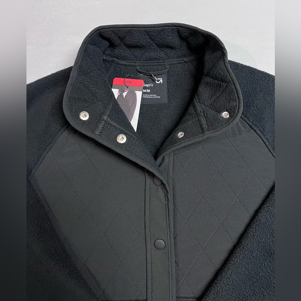 🔥🔥🔥NWT Gapfit Women's Fleece Sherpa Jacket Black - Picture 3 of 4